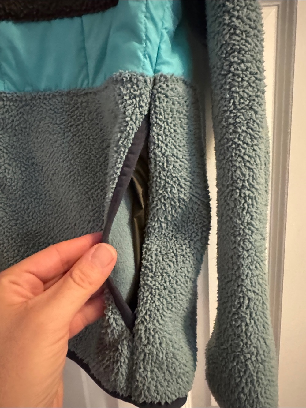 cotopaxi Two-Tone Teal & Aqua Teddy Jacket - Picture 5 of 7